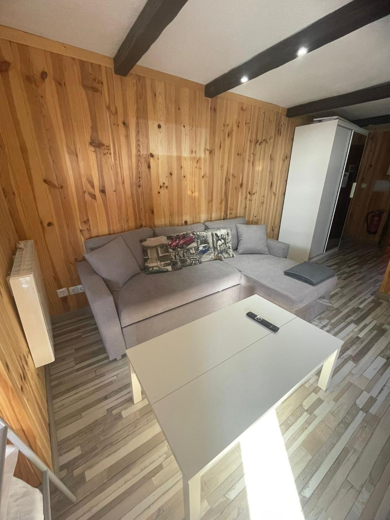 Estudio Muy Acogedor